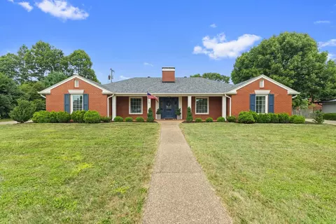 325 Wildwood Dr, Owensboro, KY 42303