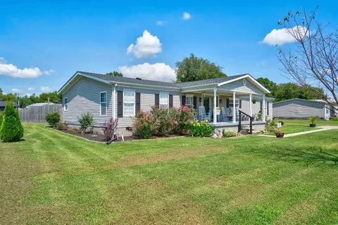 8937 Hideaway Ct, Maceo, KY 42355