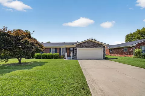 3856 Garden Ter, Owensboro, KY 42301