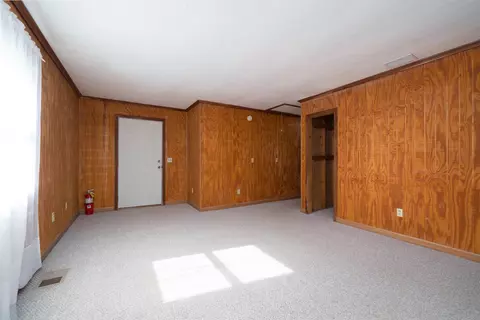 Living - 10093 Lanham Rd, Philpot, KY 42366 photo 5 of 5