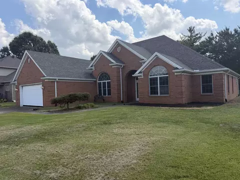 3724 Pine Lake Ct, Owensboro, KY 42303