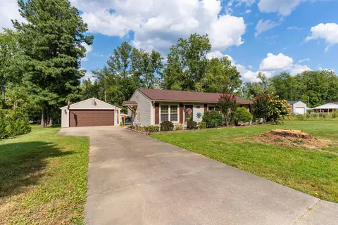 6619 Thoreau Vlg, Utica, KY 42376
