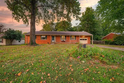 3911 Locust Hill Dr, Owensboro, KY 42303