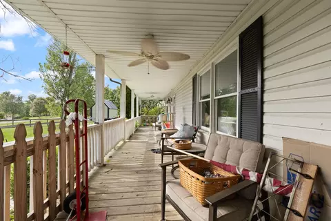 Exterior - 588 Frankfort School Rd, Corbin, KY 40701 photo 3 of 6