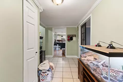 Entry Way - 588 Frankfort School Rd, Corbin, KY 40701 photo 4 of 8