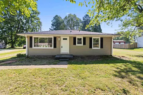 6563 Harmony Dr, Utica, KY 42376