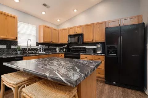 2657 Landing Ter, Owensboro, KY 42303