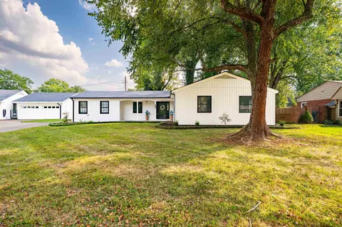 210 Wesleyan Pl, Owensboro, KY 42303