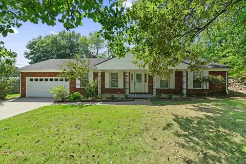 4540 Loftwood Dr, Owensboro, KY 42303