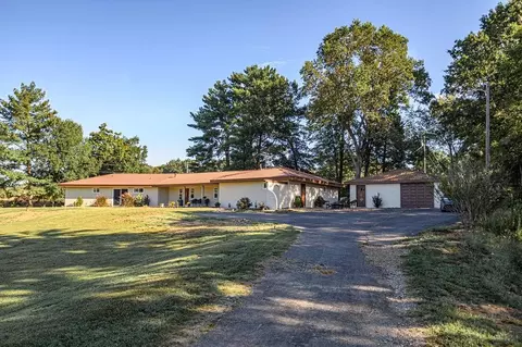 1409 Hwy 950, Morganfield, KY 42437