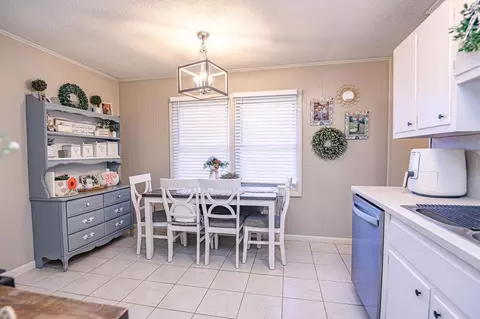 Dining - 6510 Cherry Ct, Utica, KY 42376 photo 1 of 1