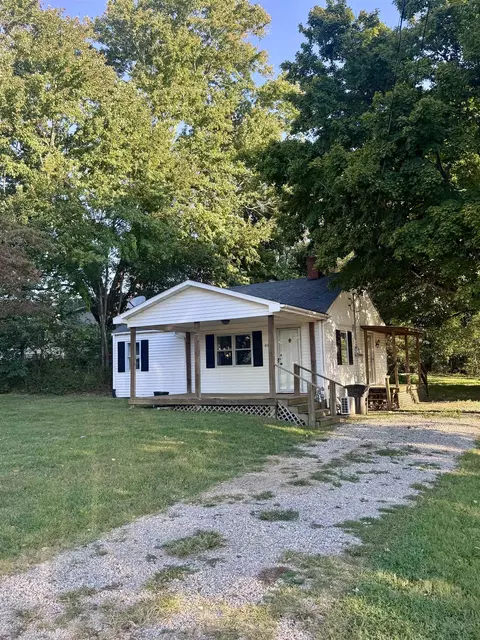 9903 Oak St, Whitesville, KY 42378