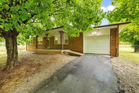 5483 Ceralvo Rd, Rockport, KY 42369