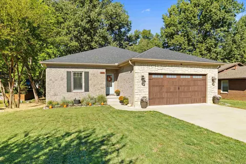 1807 Fawn Dr, Owensboro, KY 42303