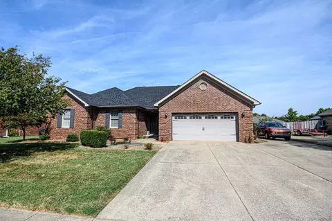 4025 Pine Lake Ct, Owensboro, KY 42303