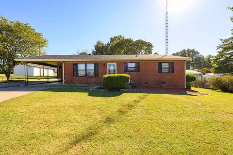 709 Hicks Ave, Livermore, KY 42352