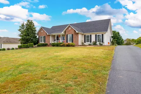 526 Hunters Gln, Madisonville, KY 42431