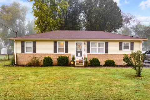 3962 Tanglewood Dr, Hopkinsville, KY 42240