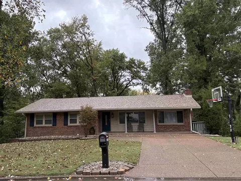 2208 Heritage Ave, Evansville, IN 47711