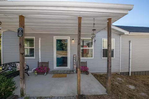 Exterior - 4780 E State Route 120, Dixon, KY 42409 photo 2 of 6