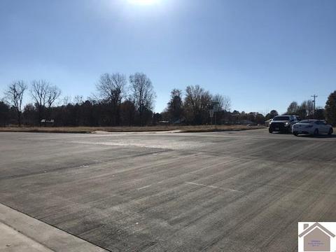 New Holt Rd & Olivet Church, Paducah, KY 42001