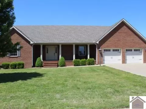 2250 Mitchell Dr, Murray, KY 42071 photo 1