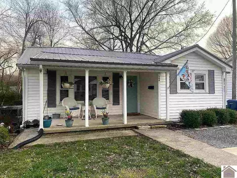 304 E 13th St, Benton, KY 42025 photo 1