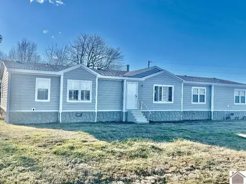 3257 Erwin Rd, Murray, KY 42071 photo 1