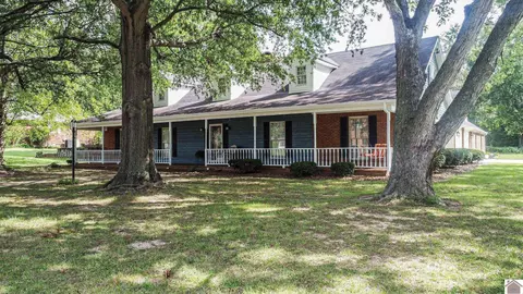 585 Fairview Dr, Paducah, KY 42001 photo 1