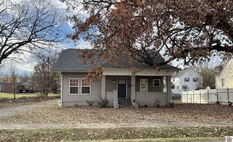 304 S 16th St, Murray, KY 42071