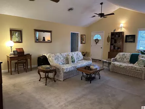Living - 894 Forest Dr, Benton, KY 42025 photo 1 of 2