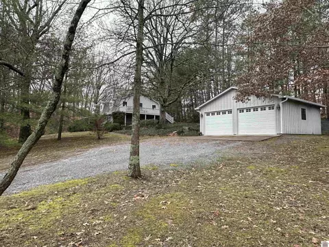 Exterior - 894 Forest Dr, Benton, KY 42025 photo 5 of 14