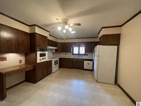1111 S 16th, Murray, KY 42071 photo 10