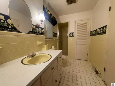 1111 S 16th, Murray, KY 42071 photo 6