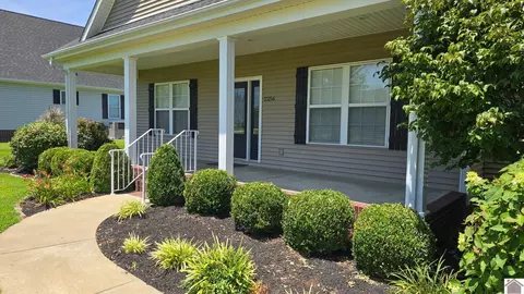 2256 Hal Dr, Murray, KY 42071 photo 3