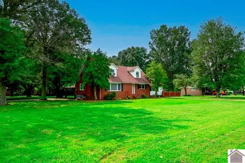 3346 Olivet Church Rd, Paducah, KY 42001