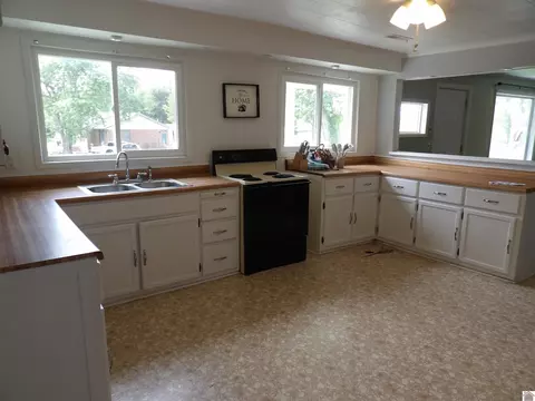 40 Sid Darnall Rd Ext, Benton, KY 42025 photo 4