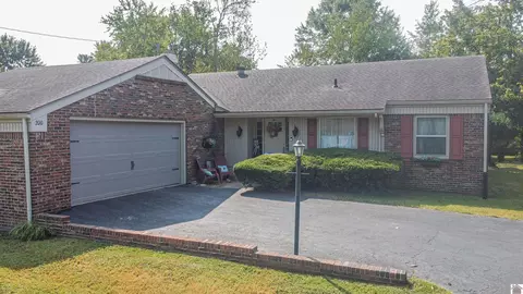 200 E 18th St, Benton, KY 42025 photo 1