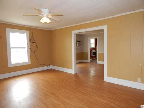703 Elm St, Benton, KY 42025 photo 11