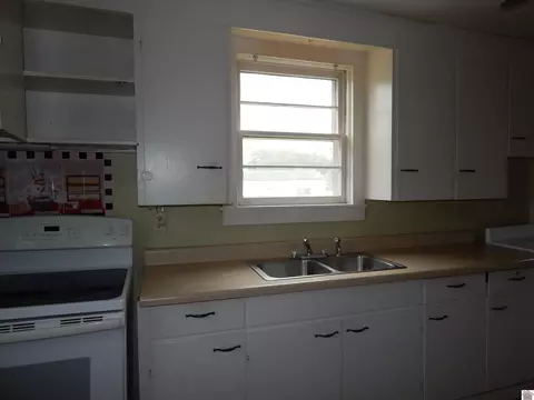 703 Elm St, Benton, KY 42025 photo 13