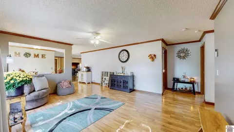 3186 Wrather Rd, Murray, KY 42071 photo 2