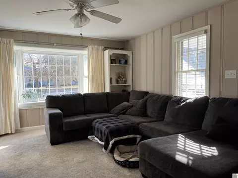 Living - 307 E 14th St, Benton, KY 42025 photo 1 of 2