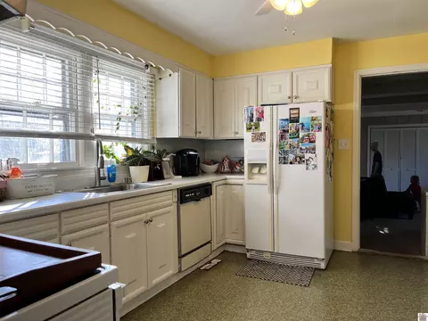 Kitchen - 307 E 14th St, Benton, KY 42025 photo 1 of 3