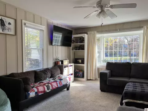Living - 307 E 14th St, Benton, KY 42025 photo 2 of 2