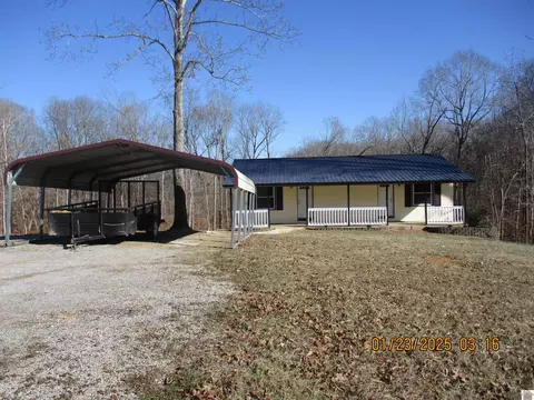 2306 Rockcastle Rd, Cadiz, KY 42211
