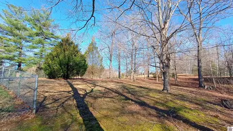 Exterior - 761 Reed Rd, Benton, KY 42025 photo 8 of 9