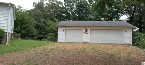 Exterior - 761 Reed Rd, Benton, KY 42025 photo 2 of 9
