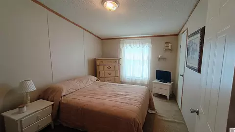 Bedroom - 761 Reed Rd, Benton, KY 42025 photo 4 of 4