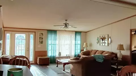 Living - 761 Reed Rd, Benton, KY 42025 photo 1 of 2