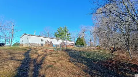 Exterior - 761 Reed Rd, Benton, KY 42025 photo 9 of 9